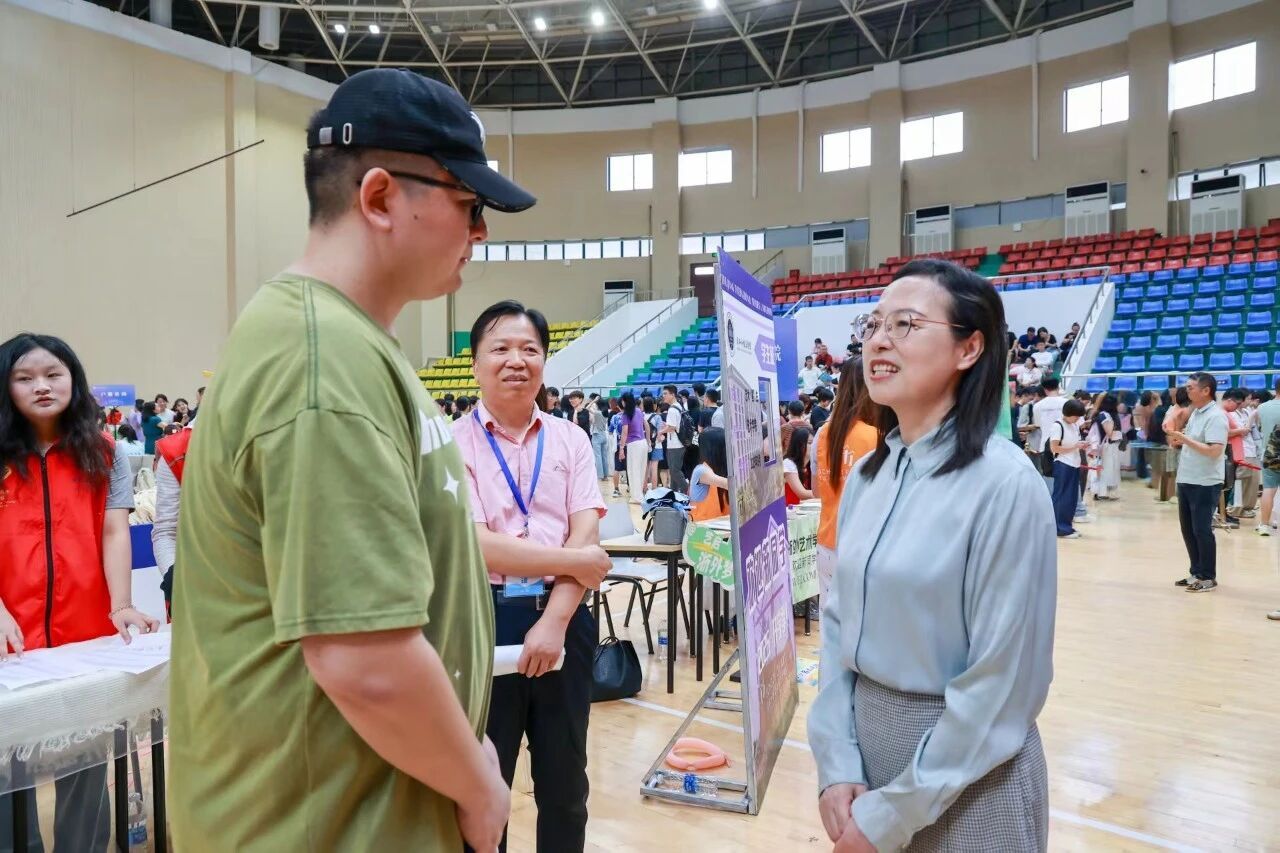 来自全国19个省份的新生怀揣求知热忱